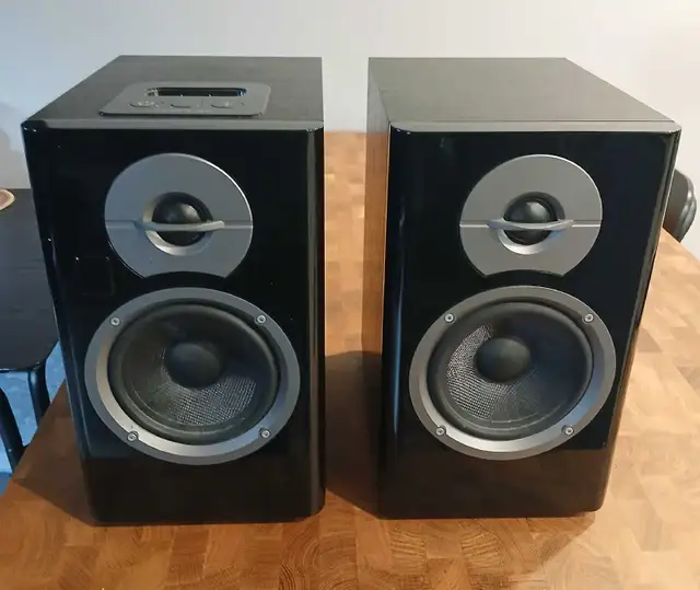 Bookshelf Speakers in Speakers in Brantford - Image 2