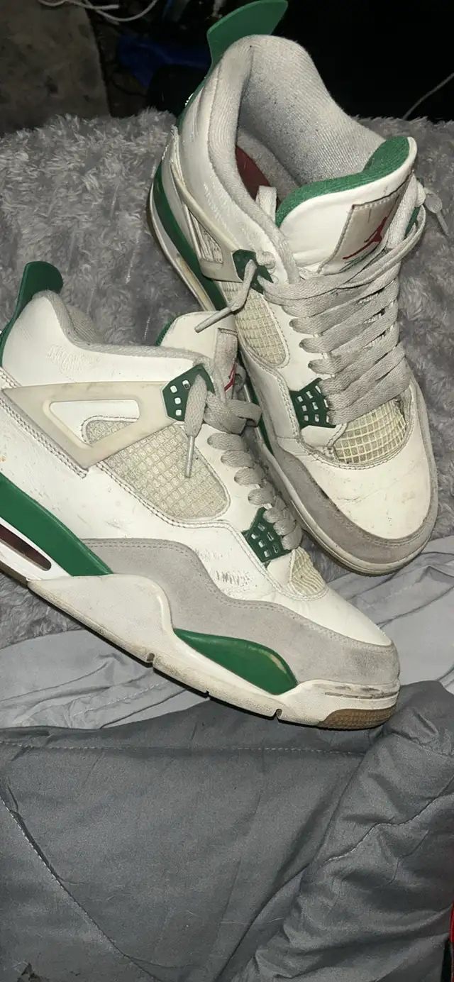 Real! Jordan 4 Retro SB in Men's Shoes in Oakville / Halton Region - Image 2