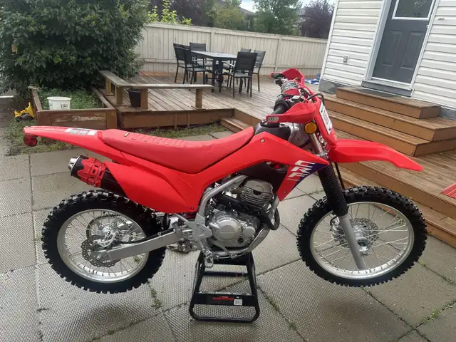 2025 Honda crf 250F in Dirt Bikes & Motocross in Calgary - Image 3