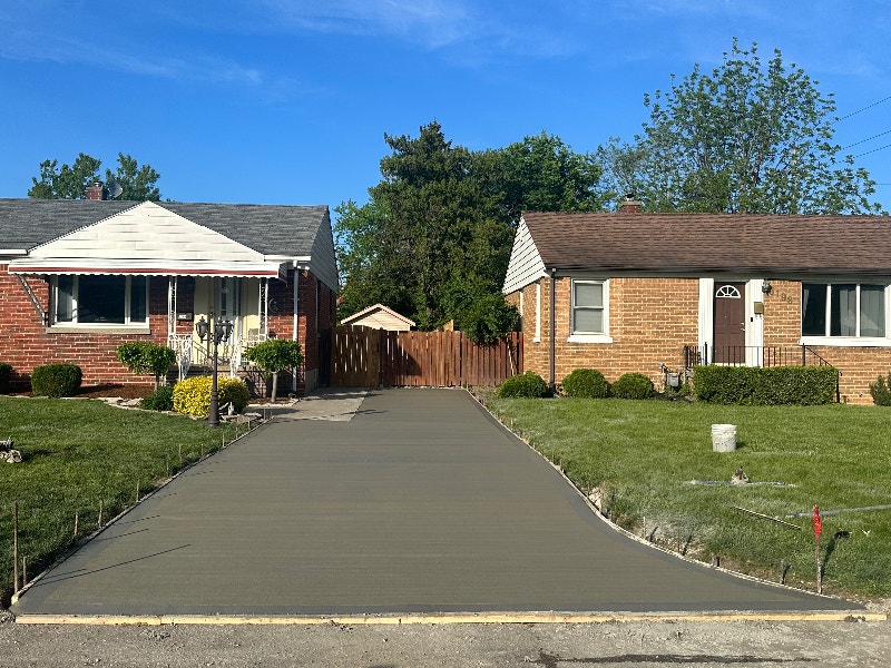 CONCRETE DRIVEWAYS, PORCHES, PATIOS & SIDEWALKS Brick, Masonry