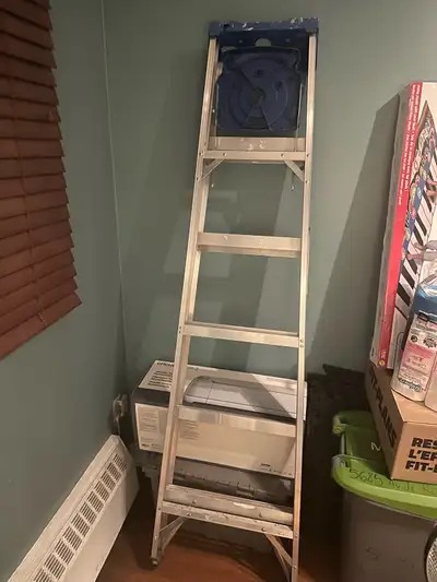 Échelle / Escabot / Ladder, View more