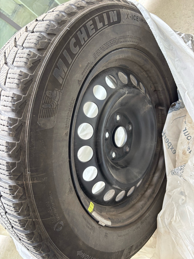 Michelin X ice Snow 225/65/17 WINTER in Tires & Rims in City of Toronto - Image 4
