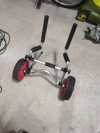 Perfect condition https://maloneautoracks.com/Xpress-TRX-Scupper-Kayak-Cart-with-no-flat-tires.html