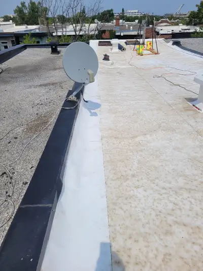 NOUS SOMMES HONNÊTE PAS DE SURFACTURATION COMME LES AUTRES 514-532-0151 APPEL MOI TOITURE REMISE A N...