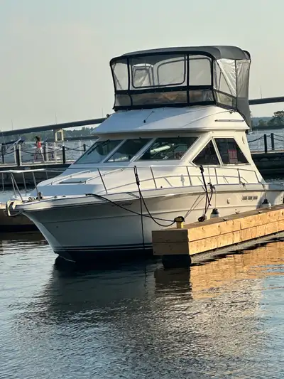 1989 SeaRay with Flybridge. Two 454 engine. Kitchen, full bathroom with shower, dining area which co...