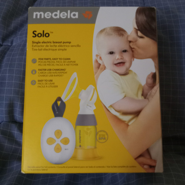 Brand NEW Madela Breast Pump in Feeding & High Chairs in Fort McMurray