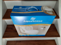 Aquasense raised toilet seat