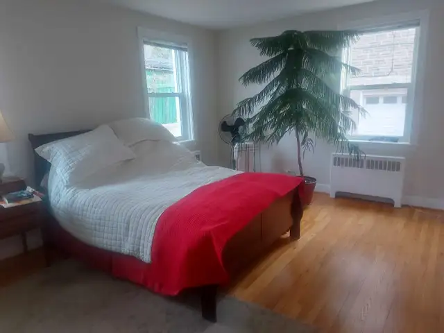 Large 2 bedroom with sunroom  in Long Term Rentals in Pembroke - Image 7