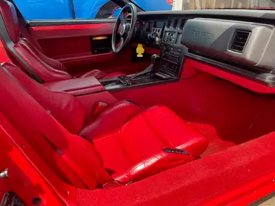 Auto, solid and glass tops, all stock except exhaust, great shape, runs very well, Bose sound, colle...
