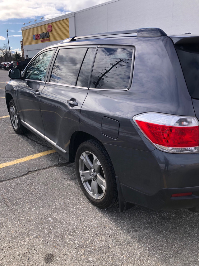 Toyota Highlander  in Cars & Trucks in Mississauga / Peel Region - Image 3