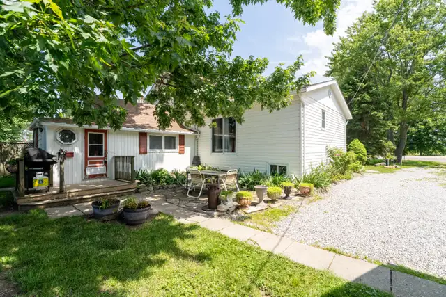 Fantastic Well Maintained Country Home! in Houses for Sale in Chatham-Kent - Image 27