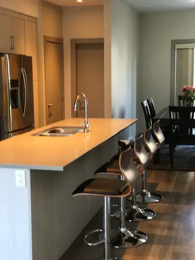 I have 1 rooms available in my 3 bedroom 1,700 sq/ft townhouse. I'm hoping to find a chill, clean, a...