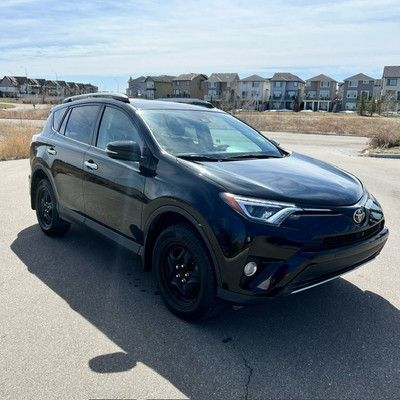 2018 Toyota Rav 4 limited, New tires, One  Owner