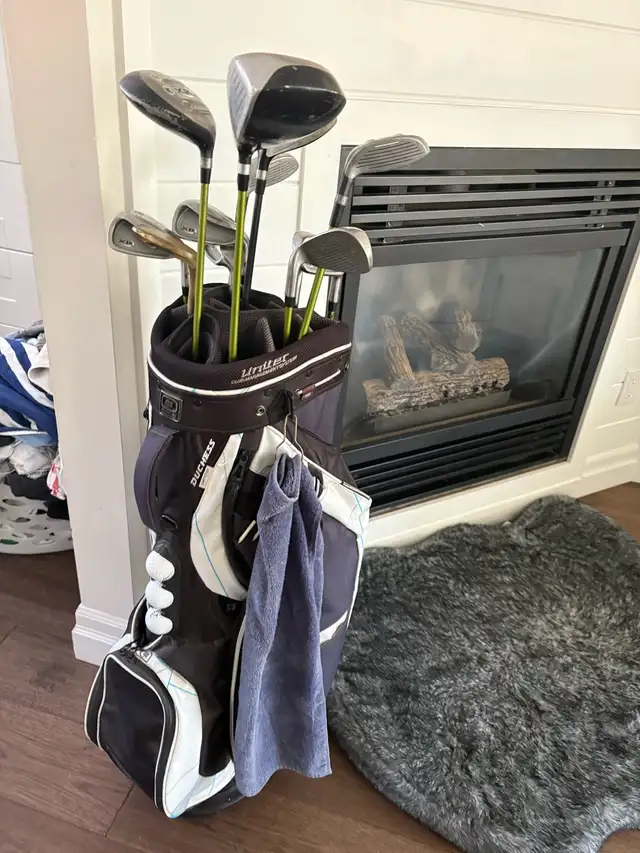 women’s right handed golf set and bag  in Golf in Guelph - Image 3