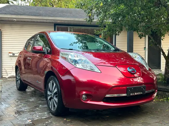 2015 Nissan Leaf SV – Excellent Condition & Well Maintained