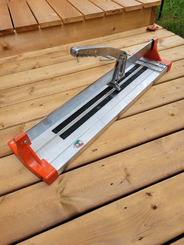 Battipav Leggerina 67 Tile Cutter in Power Tools in Barrie - Image 3