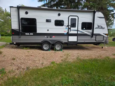 Purchased new in 2023. Used one time for 3 days. Selling on owners behalf.