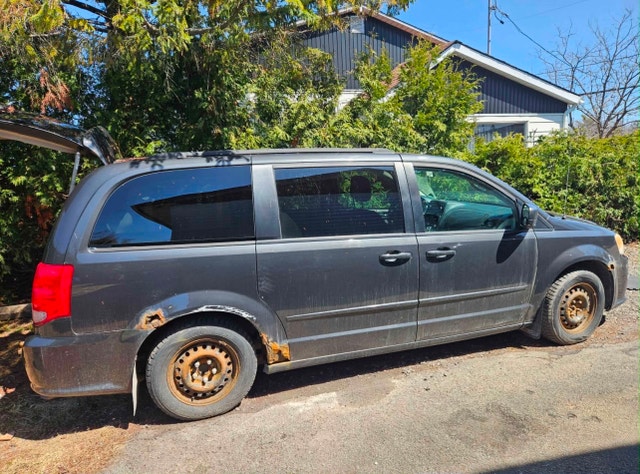 Dodge grand caravan 2012