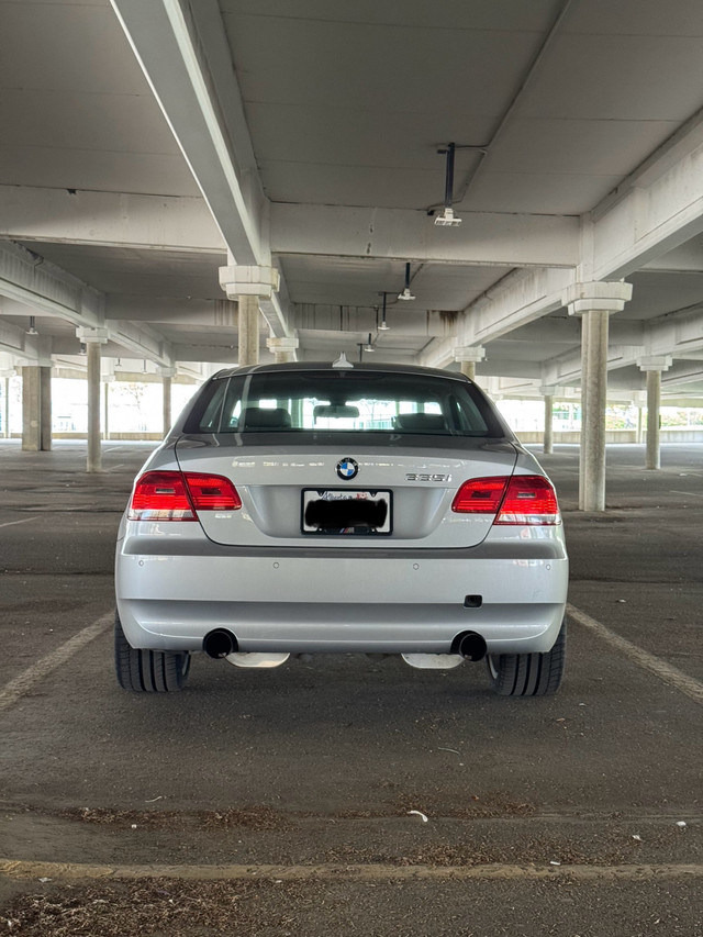 2010 bmw 335 in Cars & Trucks in Edmonton - Image 4