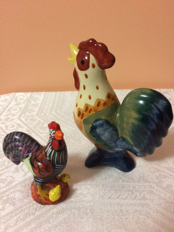 Porcelain  PFALTZGRAFF Rooster and small rooster with 2 chickens dans Art et objets de collection  à Ville de Montréal - Image 3