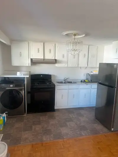 Large Bright 1 Bedroom Main Floor Unit  - Near Jane/Finch