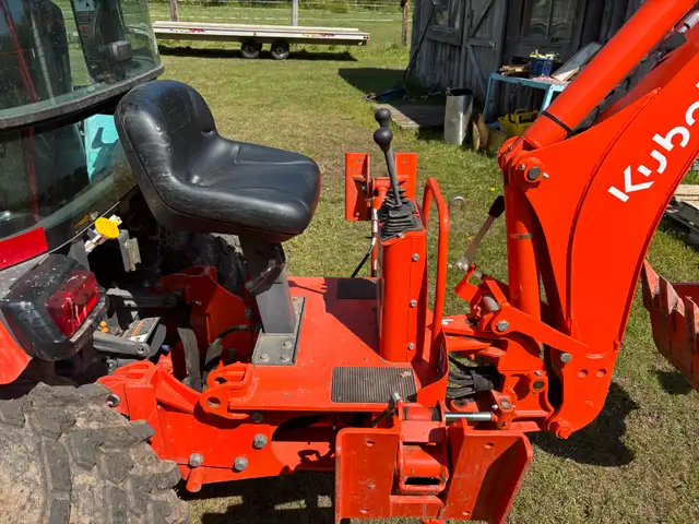 RENT ME Kabota mid size tractor for rent . in Farming Equipment in Thunder Bay - Image 3