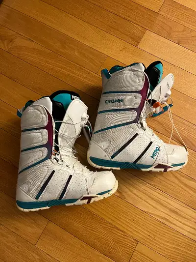 Snowboard Boots Nitro Crown TLS - Womens US size 10, View more