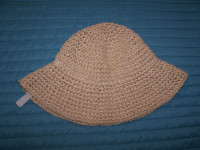MAGNIFIQUE chapeau pour fille GAP (12-18 mois)