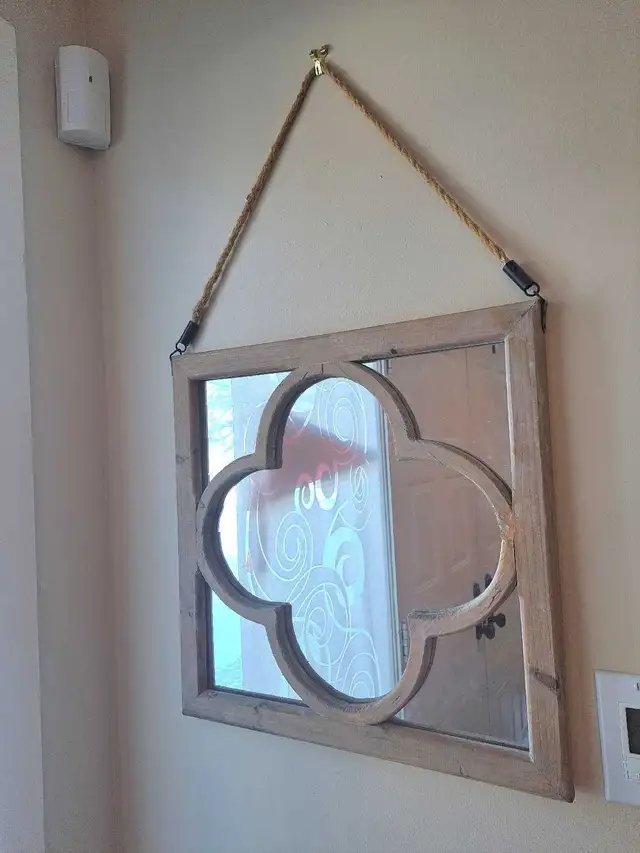 Mirror rustic wood mirror home décor country farmhouse wall in Home Décor & Accents in Ottawa - Image 3