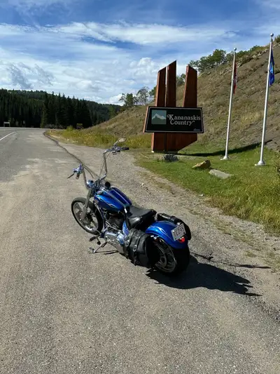 2009 HARLEY DAVIDSON ROCKER “C” 96 ENGINE 6 SPEED TRANSMISSION, 190 REAR TIRE, RINEHART 2 INTO 1 PIP...
