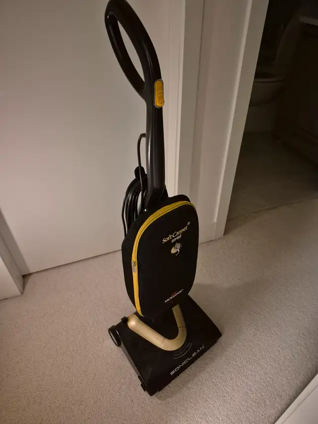 Soniclean Soft Carpet Upright Vacuum Cleaner + 7 HEPA bags628632585505291217