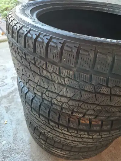 A qui la chance ? three Yokohama Geolandar I/T-S winter tires in size 255/50R20, only used 1 season....
