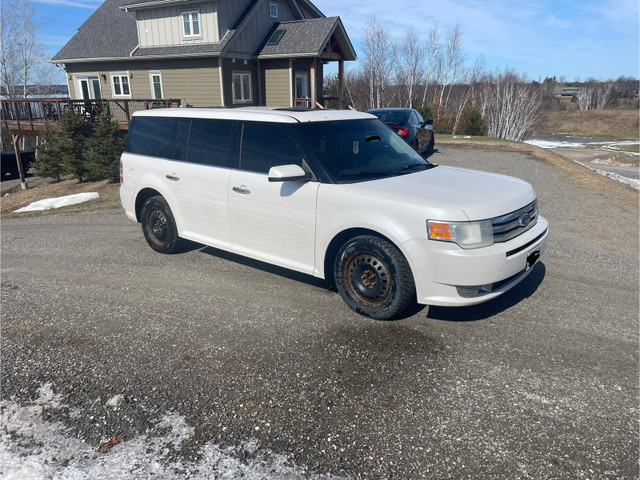 2009 Ford Flex  in Cars & Trucks in Kingston