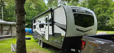 Looking to upgrade to an RV. Still new only used twice. Offers an unrivaled mix of durabilty, luxury...