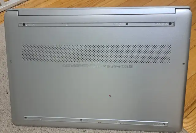 HP 15m-ed0023ca Laptop – For Parts or Repair. in Laptop Accessories in Ottawa - Image 6