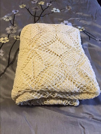 Hand crochet throw - box aa19