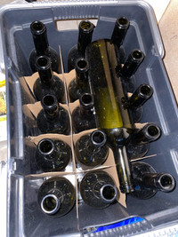 750ml Brown Wine bottles (61) 