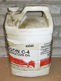 NU-CALGON C-4 REFRIGERATION OIL (2.5 GALLONS) ~ NEW!