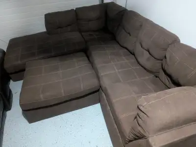 COUCH-CAN DELIVER-SECTIONAL WITH OTTOMEN, View more