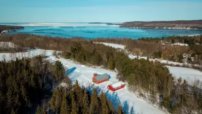 great waterfront near midland 705 937 0198 calls only