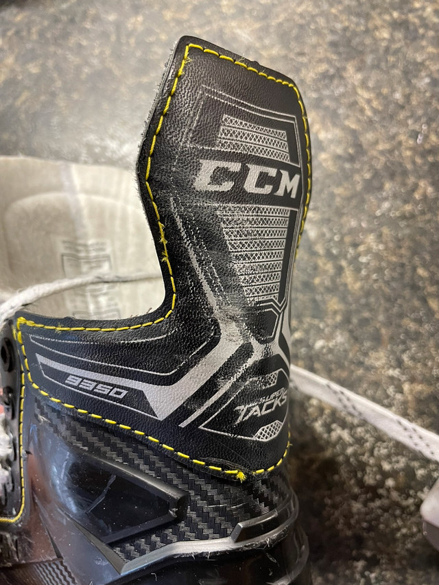 CCM Super Tacks 9350 skates in Skates & Blades in Sudbury - Image 2