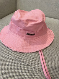 Jasquemus bucket hat pink colour