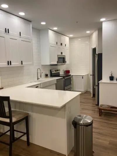 Room for rent / furnished w ensuite ,balcony and walk in closet.