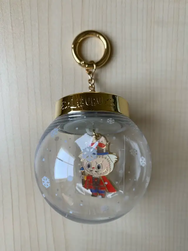 POPMART LABUBU LET’S CHRISTMAS PENDANT Last one 😔 They light 💡 up! POP MART Labubu Its Christmas