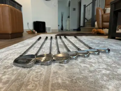 Titleist 620 CB/MB Iron Set, View more
