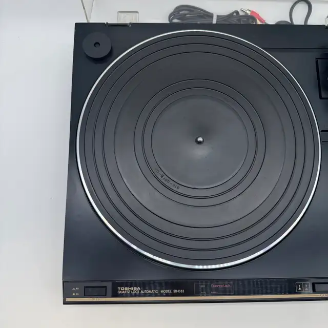 Vintage Toshiba SR‑D33 Quartz Lock Direct Drive Turntable in Stereo Systems & Home Theatre in City of Toronto - Image 4