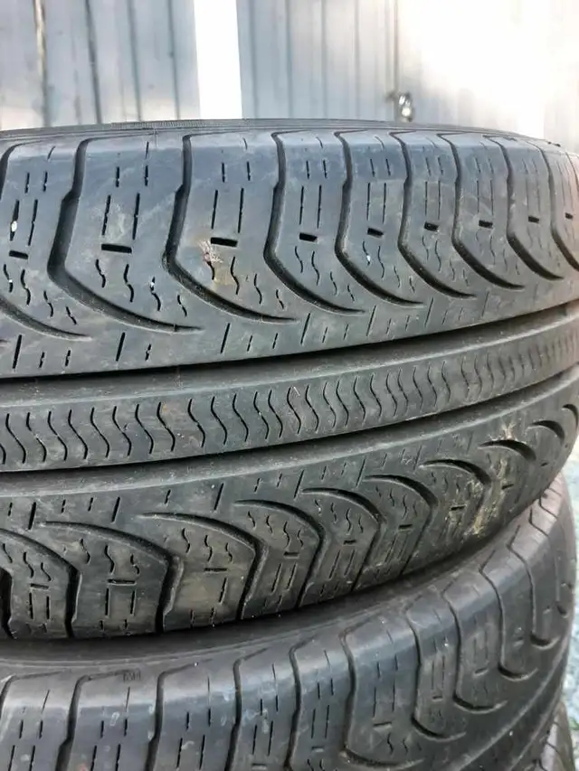 4 Used Pirelli Tires for Sale in Tires & Rims in City of Halifax - Image 3