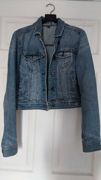 American Eagle jean jacket (medium)