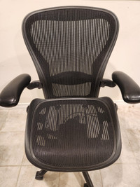Herman Miller Aeron Chair Classic, Fully Loaded, Size b