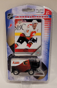 Collectable Die cast Flames Zamboni with Jarome Iginla Card.